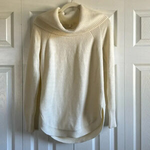 Moth by Anthropologie Ivory Turtleneck Oversized Sweater XS